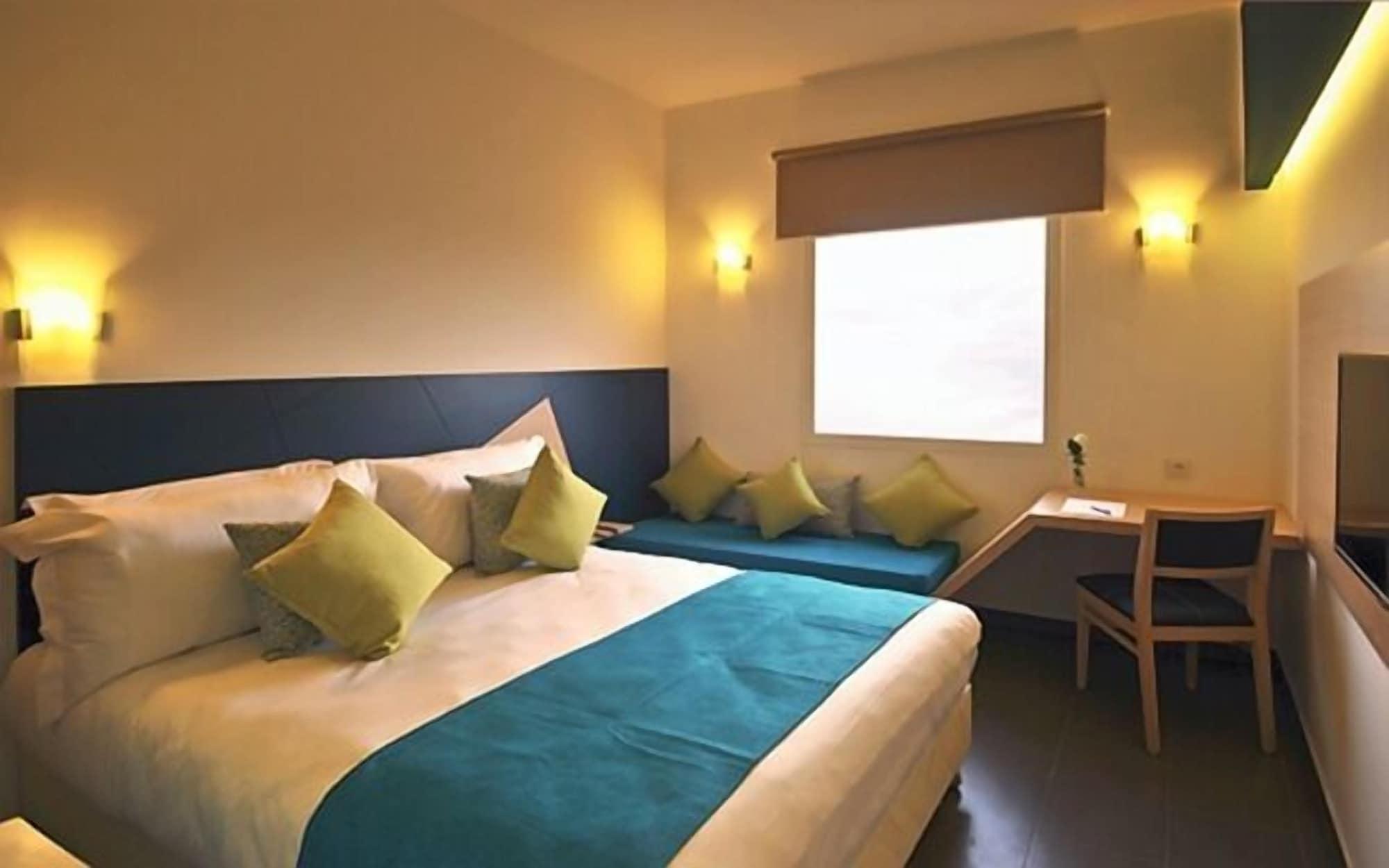 Relax Hotel Oujda Esterno foto