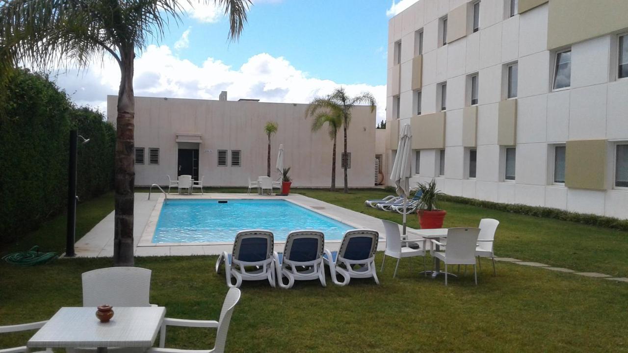 Relax Hotel Oujda Esterno foto
